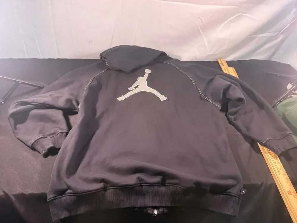 Jordan Essential Warm-Up Jacket - Men's Black Full-Zip Hoodie